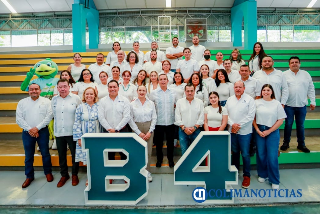 Con fotografía multitudinaria, el Bachillerato 4 celebra su 48 aniversario_c