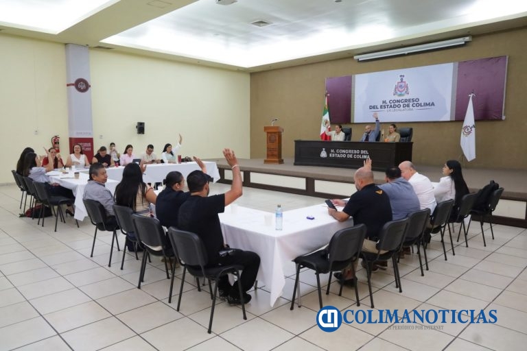 Congreso de Colima incorpora cuatro carreras de la UIC a la Ley de Profesiones del Estado