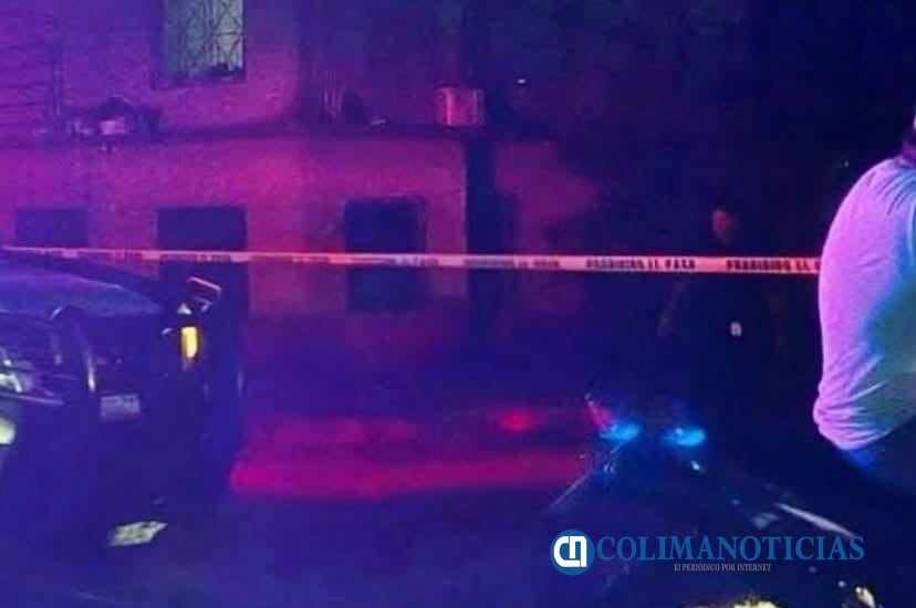 Ejecutan a un hombre dentro de una vivienda en la colonia Los Pinos de Colima