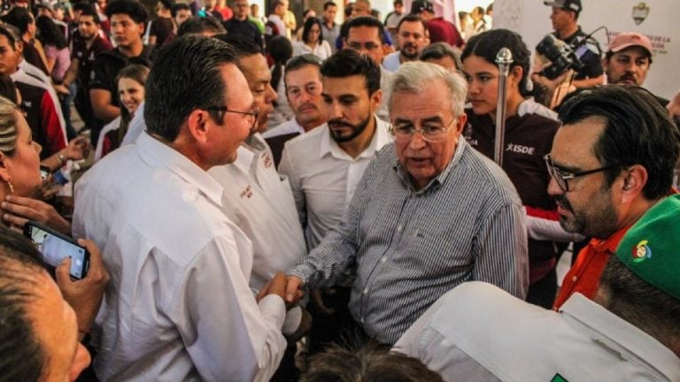 Exdirector del Deporte de Guasave, detenido en EE.UU. con cargamento de 111 mil pastillas de fentanilo