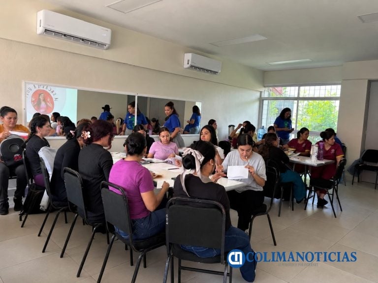 Fortalece IMSS Colima atención integral a niñas y niños mediante capacitación en arte y crianza respetuosa