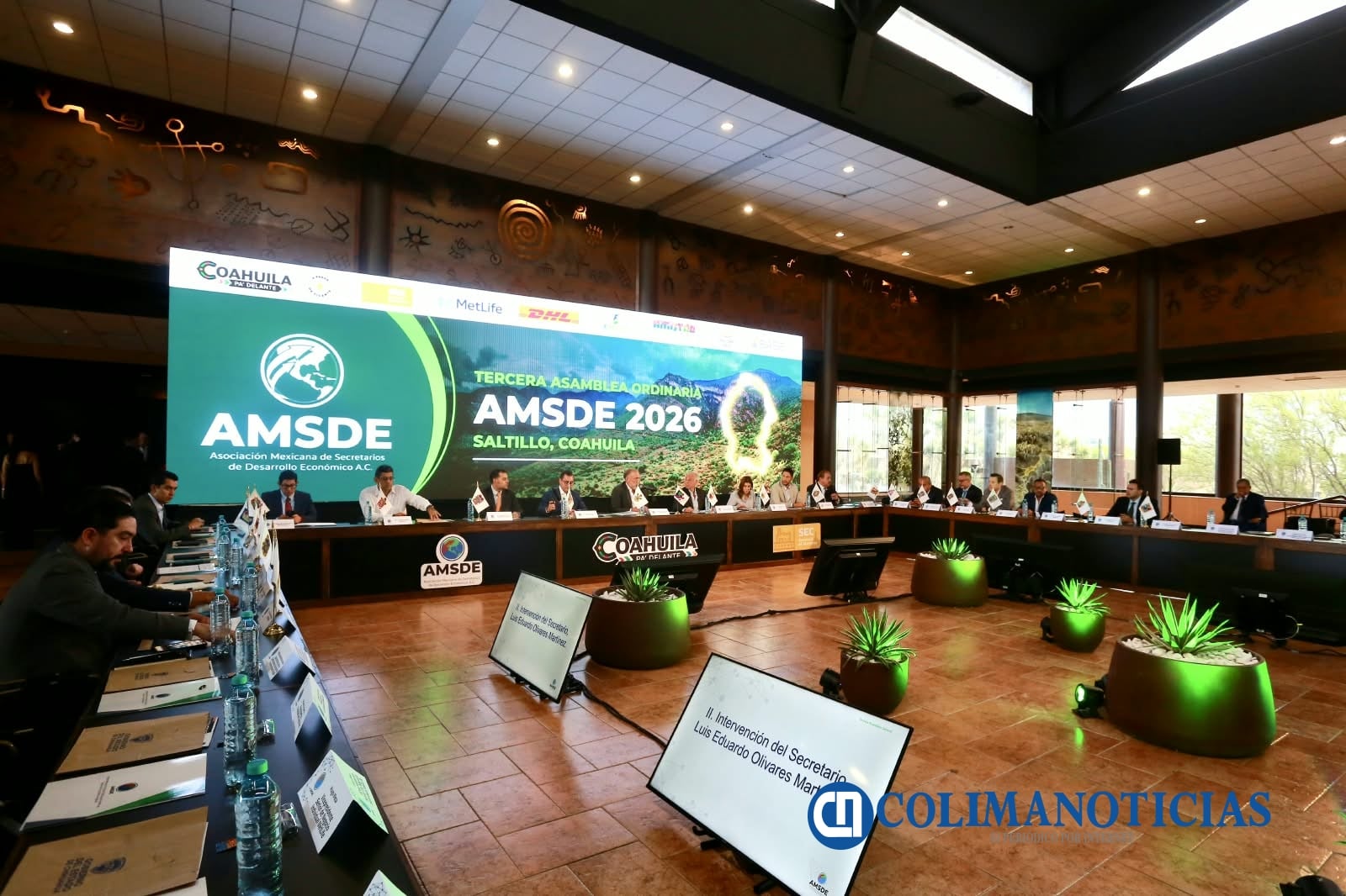 Paco Rodríguez participa en Asamblea Nacional de la AMSDE para fortalecer oportunidades para Colima