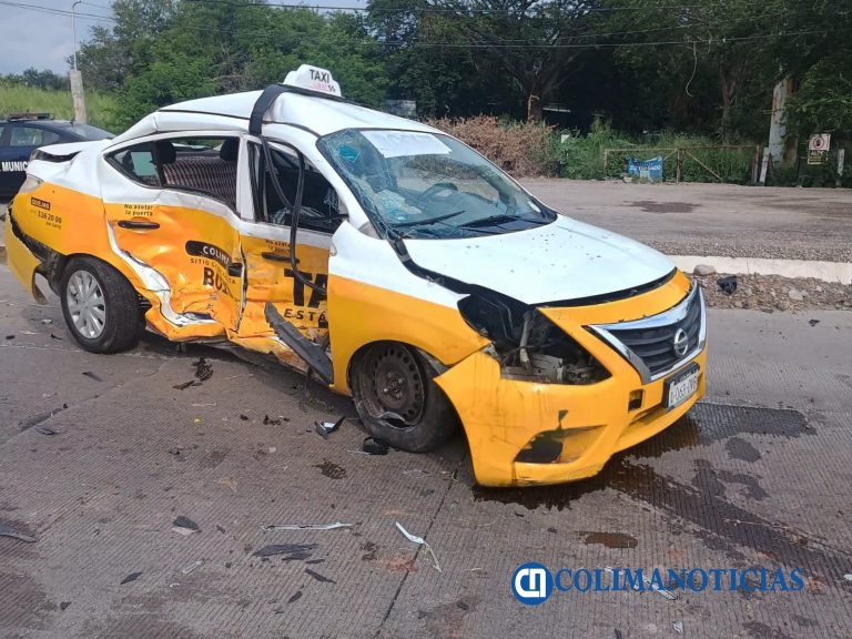 Se registra accidente entre tres vehículos en el Libramiento Ejército Mexicano