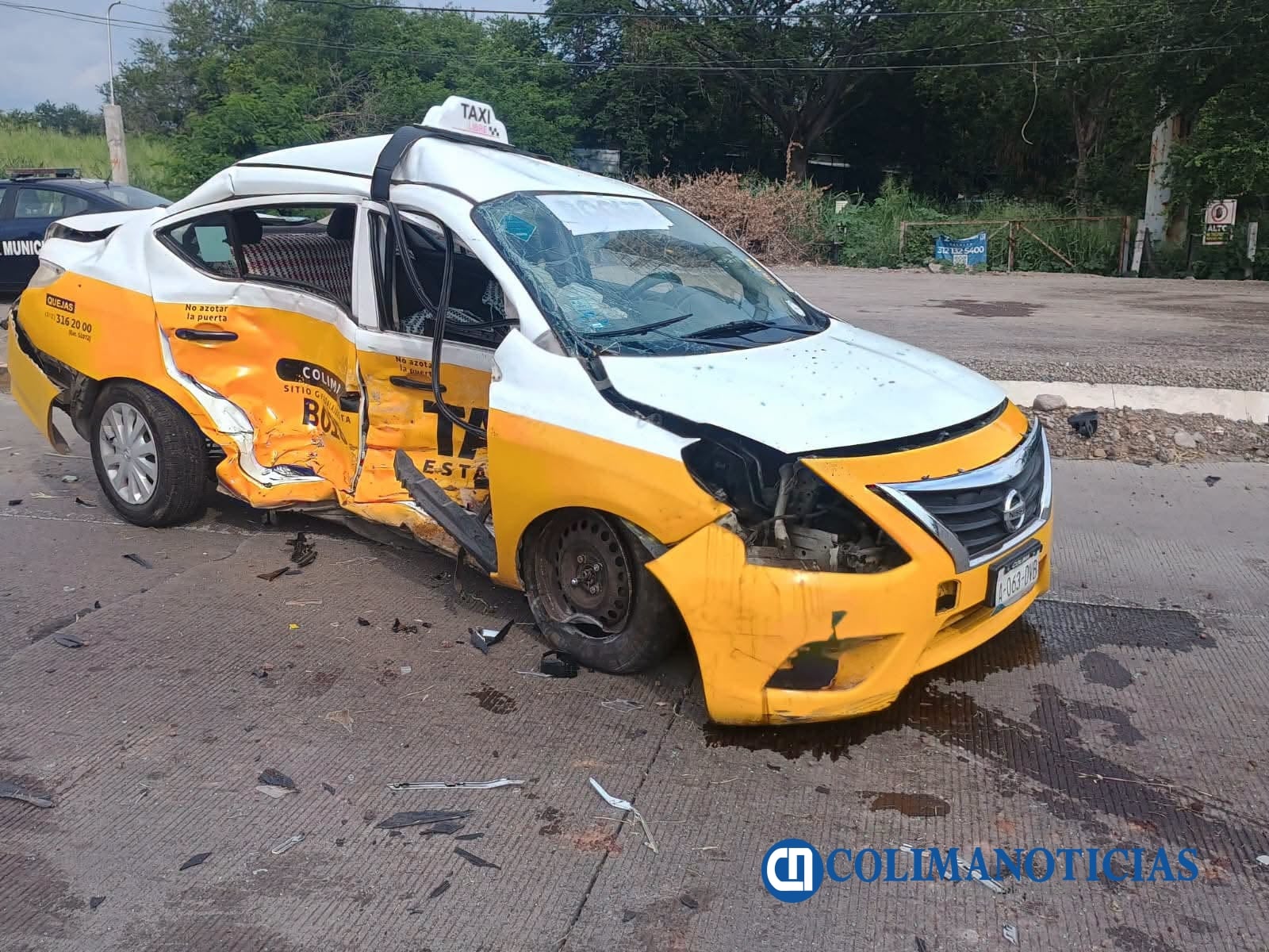 Se registra accidente entre tres vehículos en el Libramiento Ejército Mexicano (3)