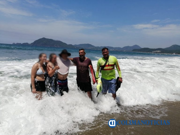 UEPC informa que un hombre de 63 años fue rescatado mar adentro en la Bahía de Santiago