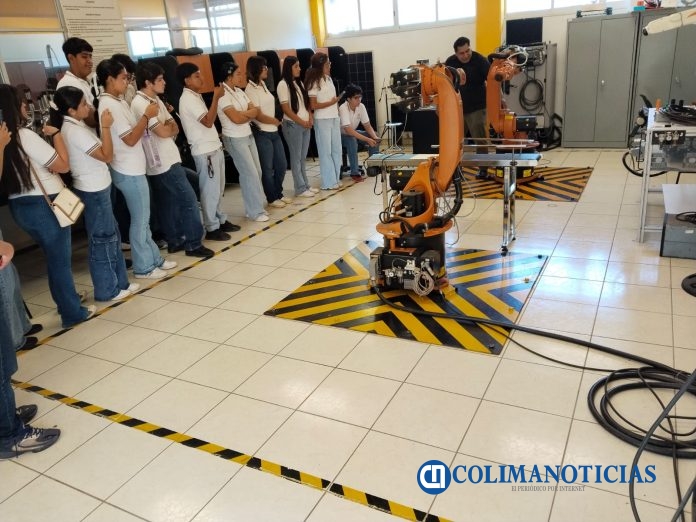 Acercan a estudiantes del Bach 21 a carreras de ingeniería