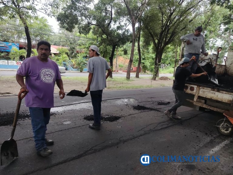 ¡Más calles en buen estado! Ayuntamiento de Colima atiende baches cerca de Ciudad Universitaria y otros puntos de la capital
