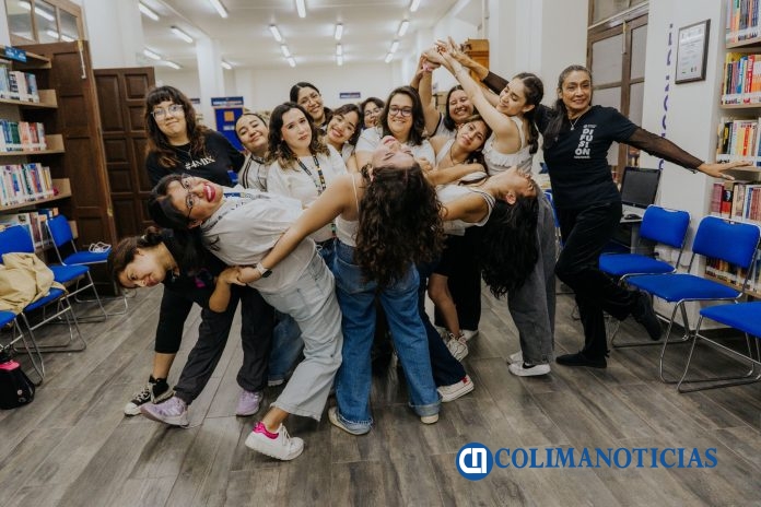 Carmen Solorio imparte taller de teatro en Guanajuato
