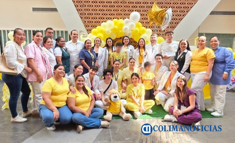 Celebra IMSS Colima toque de campana de Carlos, Bryan y Leonardo, símbolo de esperanza y fortaleza