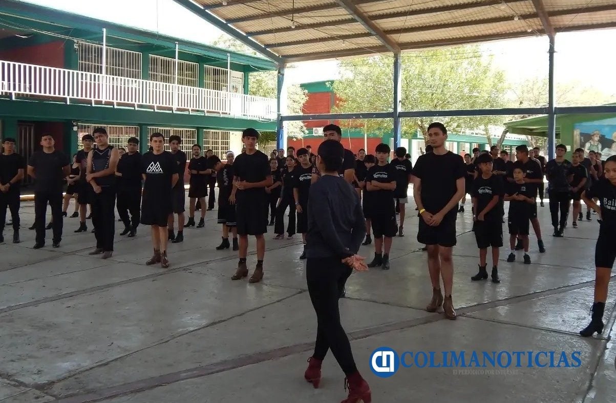 Docente del IUBA enseña técnica RaZa en Monterrey_a