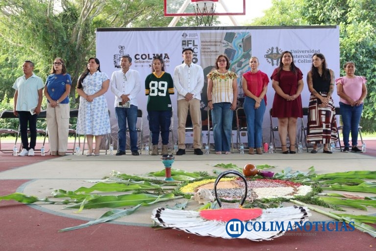 Inauguran Feria del Libro de la Universidad Intercultural, en Comala