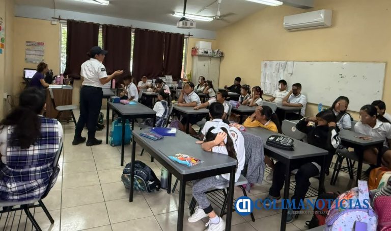Fortalece Policía Municipal de Colima la cultura de prevención entre estudiantes