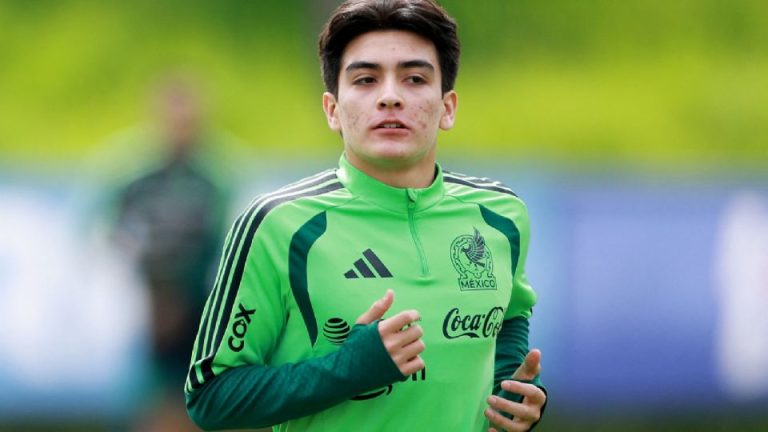 Gil Mora llevará el número 10 de la Selección Mexicana en el inicio de la era Rafa Márquez