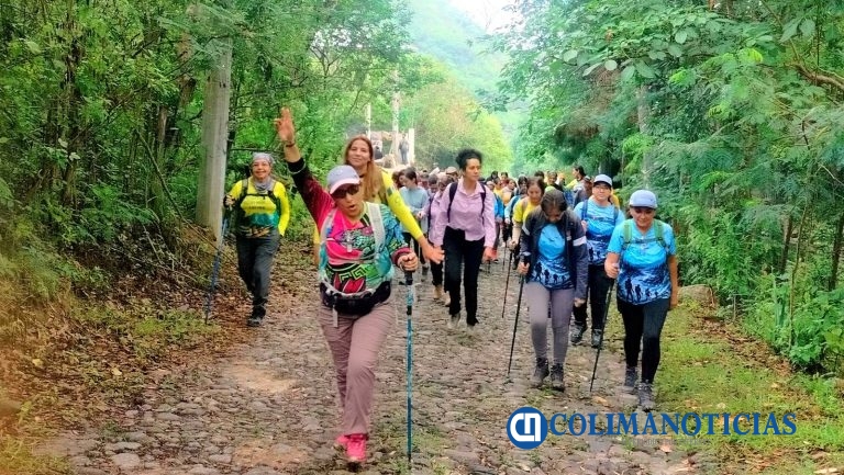 Más de 250 mujeres participan en encuentro de senderismo en Campo Cuatro