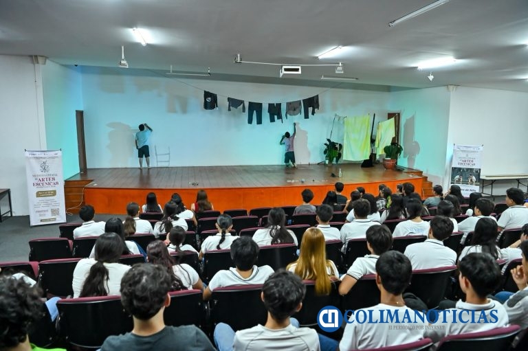 Muestra Estatal de Artes de Escénicas de Gobierno del Estado de Colima inicia recorrido por los diez municipios