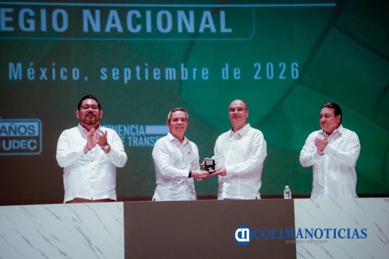 Universidad de Colima otorga su máxima distinción a El Colegio Nacional