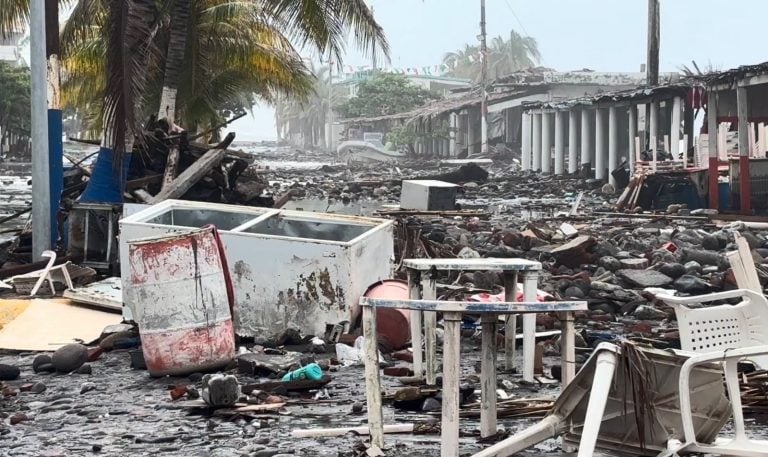 Rachel agrava daños en la costa de Colima; Playa El Paraíso, entre las zonas más afectadas