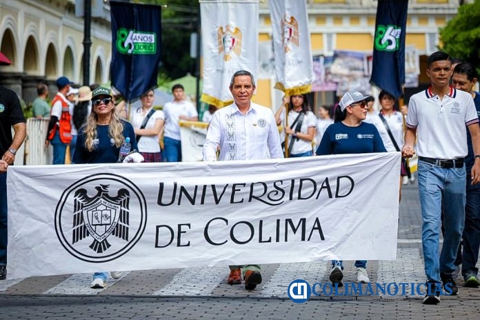 UdeC en desfile cívico por el 216 aniversario de la Independencia