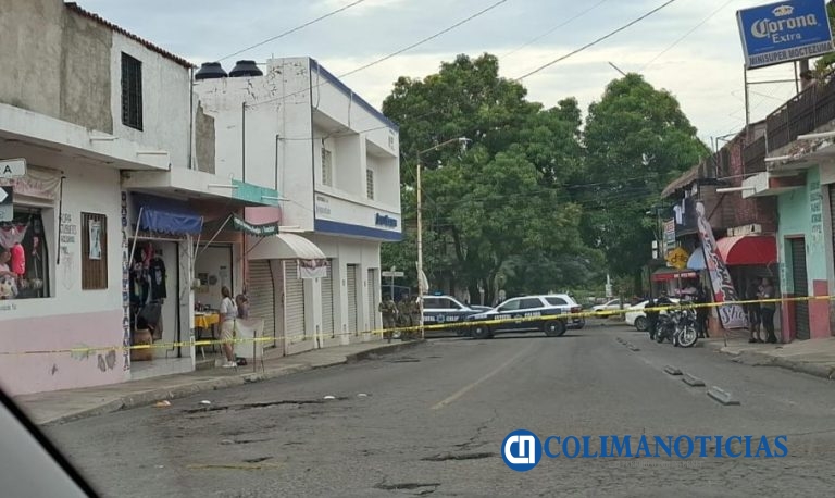 Ejecutan a un hombre dentro de una barbería en la colonia Moctezuma de Colima