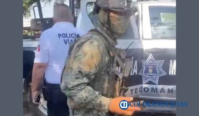 Encuentran arma de fuego en mochila de un alumno de secundaria en Tecomán
