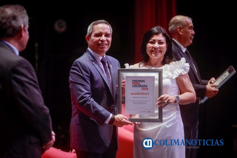 Reciben 92 egresadas y egresados de la UdeC el Premio Peña Colorada 2026
