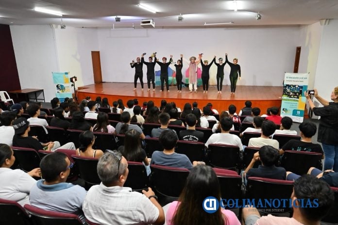 Festival ‘Alfonso Michel’ de Cultura Colima llega a Minatitlán (2)