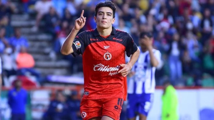 Gilberto Mora