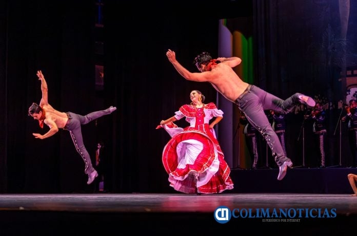 Inicia temporada de otoño Ballet Folklórico de la UdeC