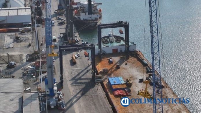 Llegan dos nuevas grúas para Contecon en el Puerto de Manzanillo