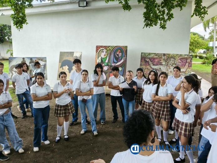 Museando en tu escuela llega a bachilleratos UdeC_b
