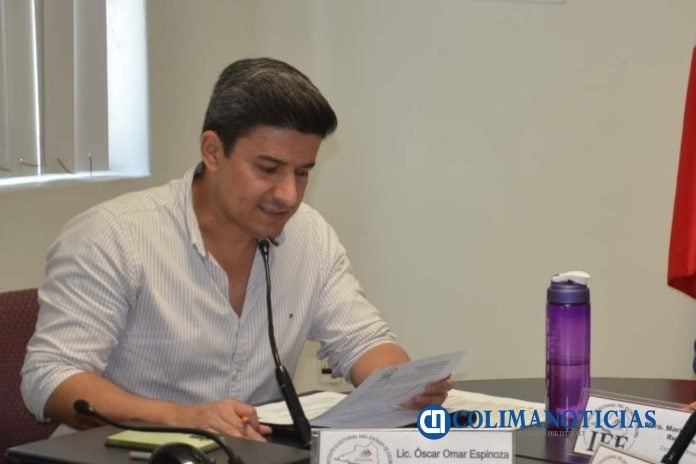 Óscar Omar Espinoza, nuevo presidente del IEE Colima