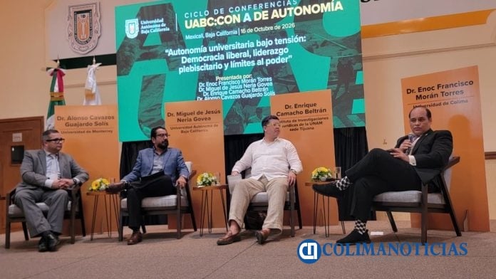 Participa porfesor de Derecho en charlas UABC con A de Autonomía