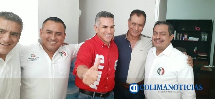 Reaparece Mario Anguiano en el PRI estatal