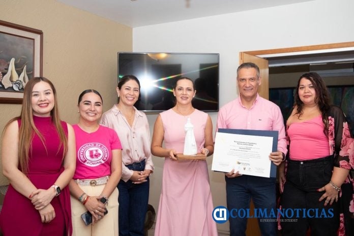 Reconoce RCO-ANUIES a Blanca Liliana Díaz por trabajo social_c