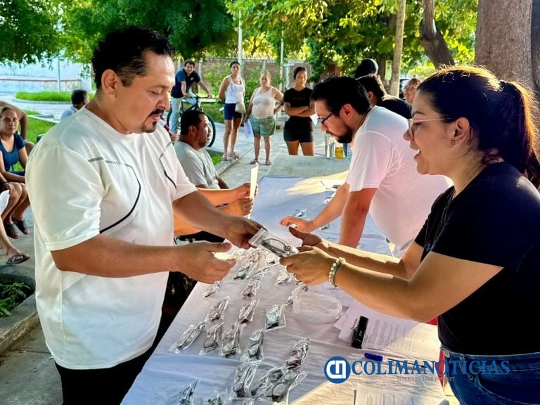 Subsejuv Colima inicia programa de entrega de lentes gratuitos en Tecomán