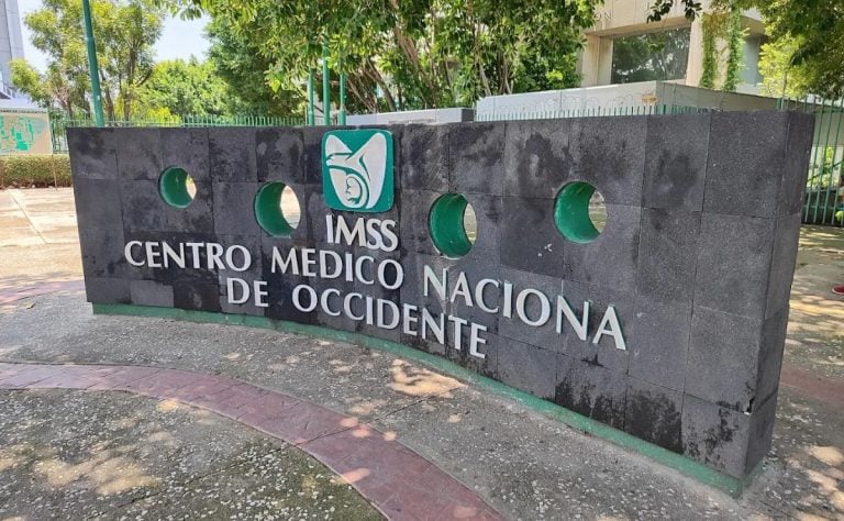 Separan a directivos del IMSS Jalisco tras muerte de bebés; anuncian auditoría independiente